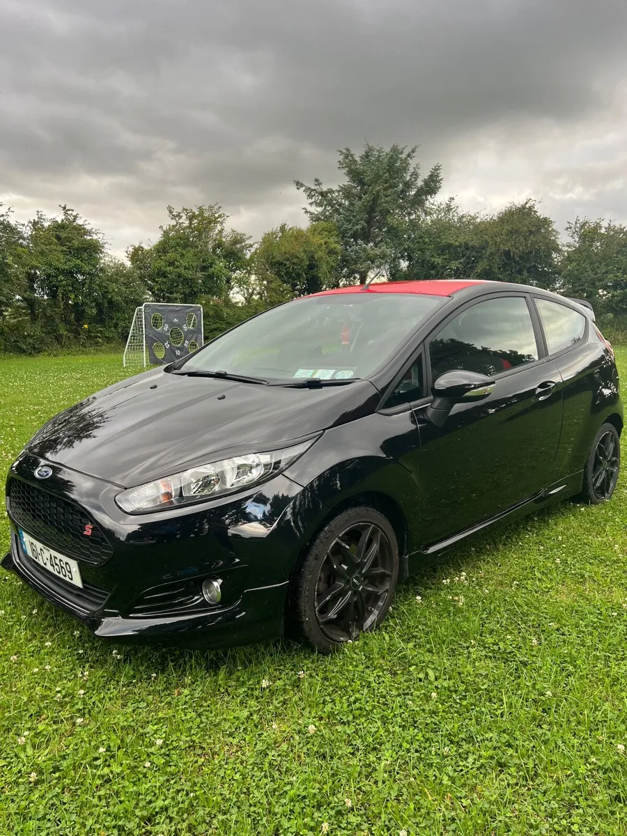 Ford Fiesta 2016 Black Edition 1.0 125ps - Image 1
