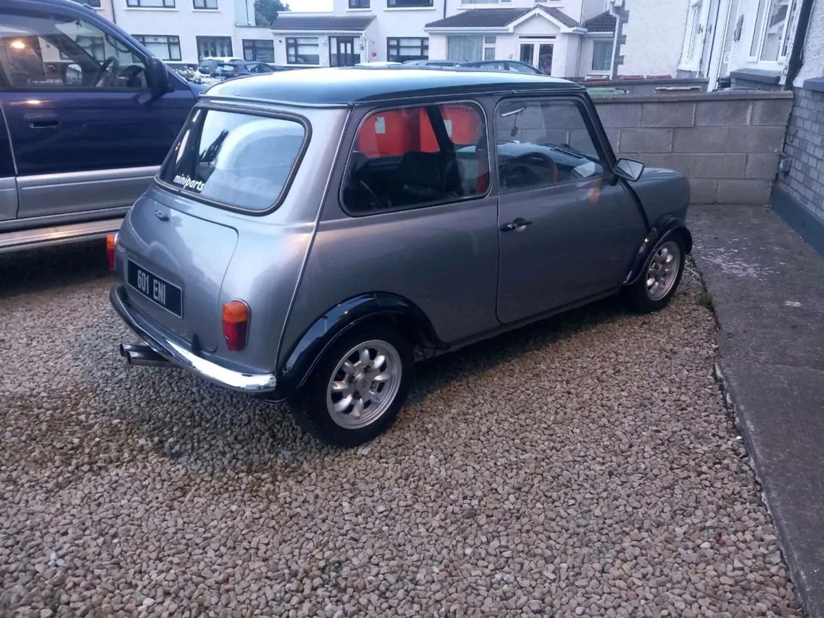 1980 layland mini 1000 - Image 3