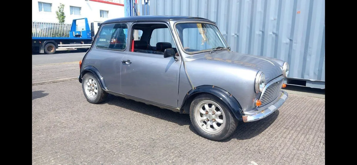 1980 layland mini 1000 - Image 1
