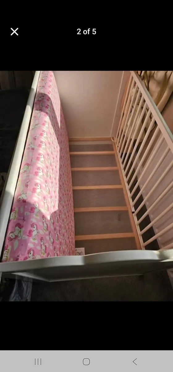 Baby cot and mattress - Image 4