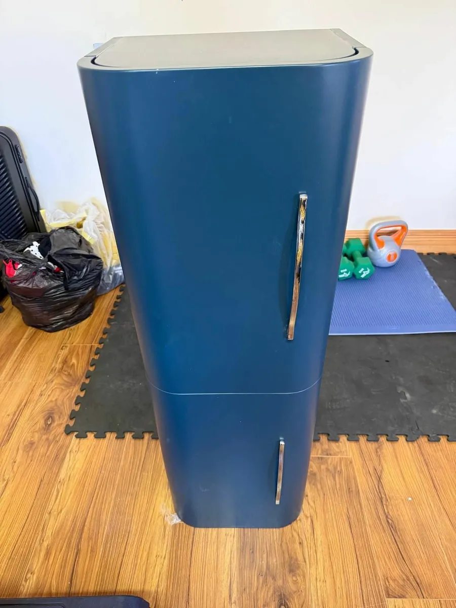 Bathroom vanity unit - Image 1