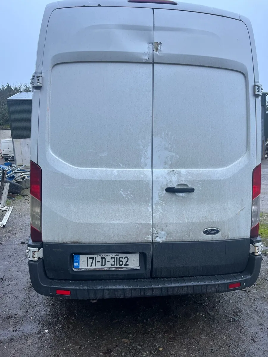 Van - Image 4