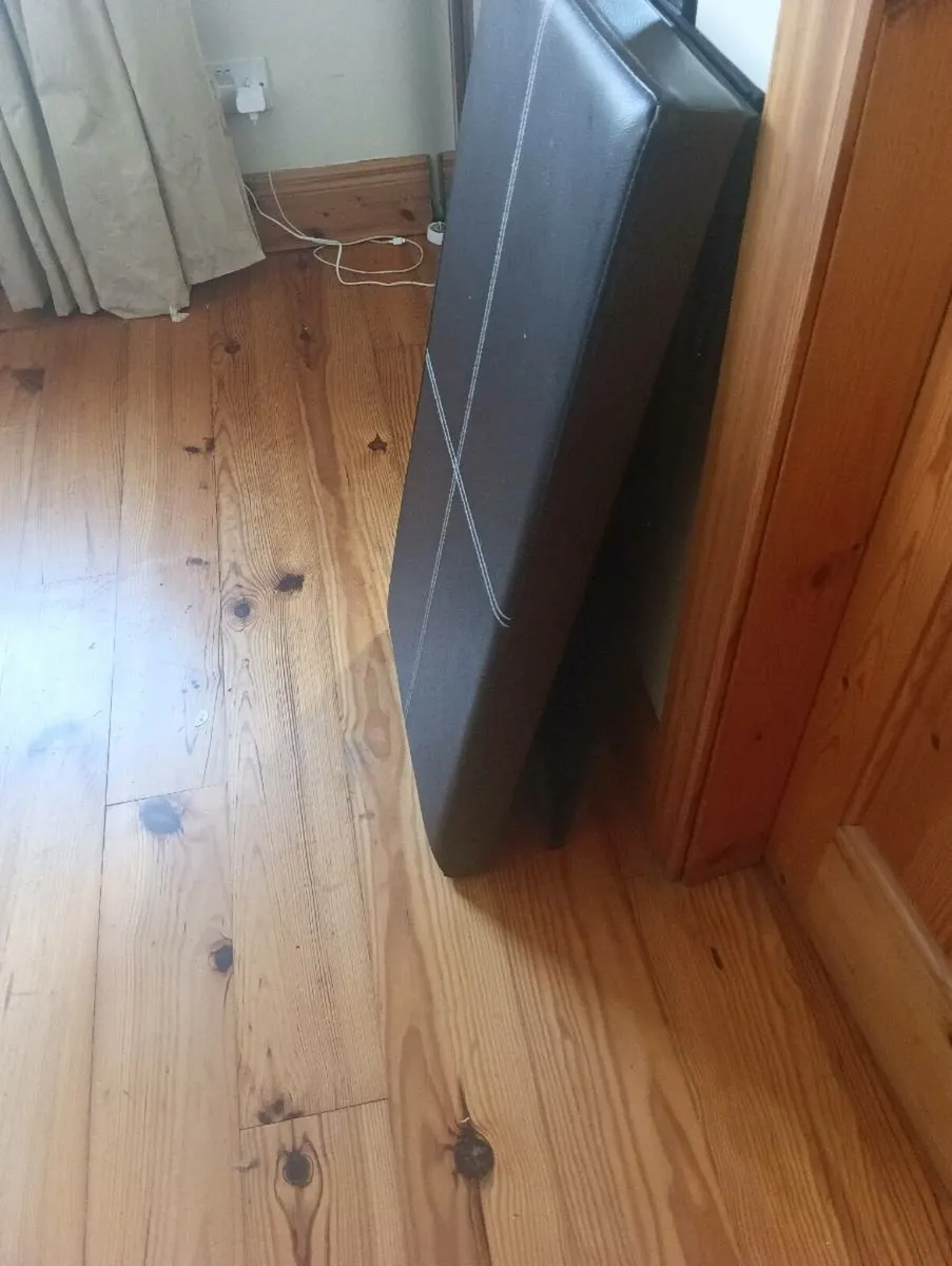 Brown leather effect storage box perfect condition - Image 3