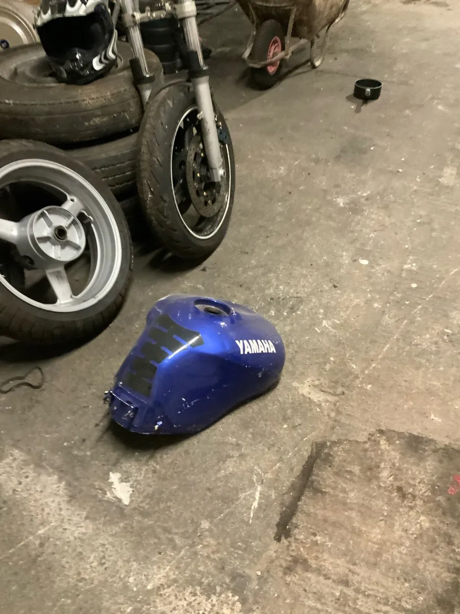 Yamaha r6 - Image 4