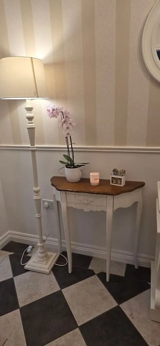 Console table - Image 2