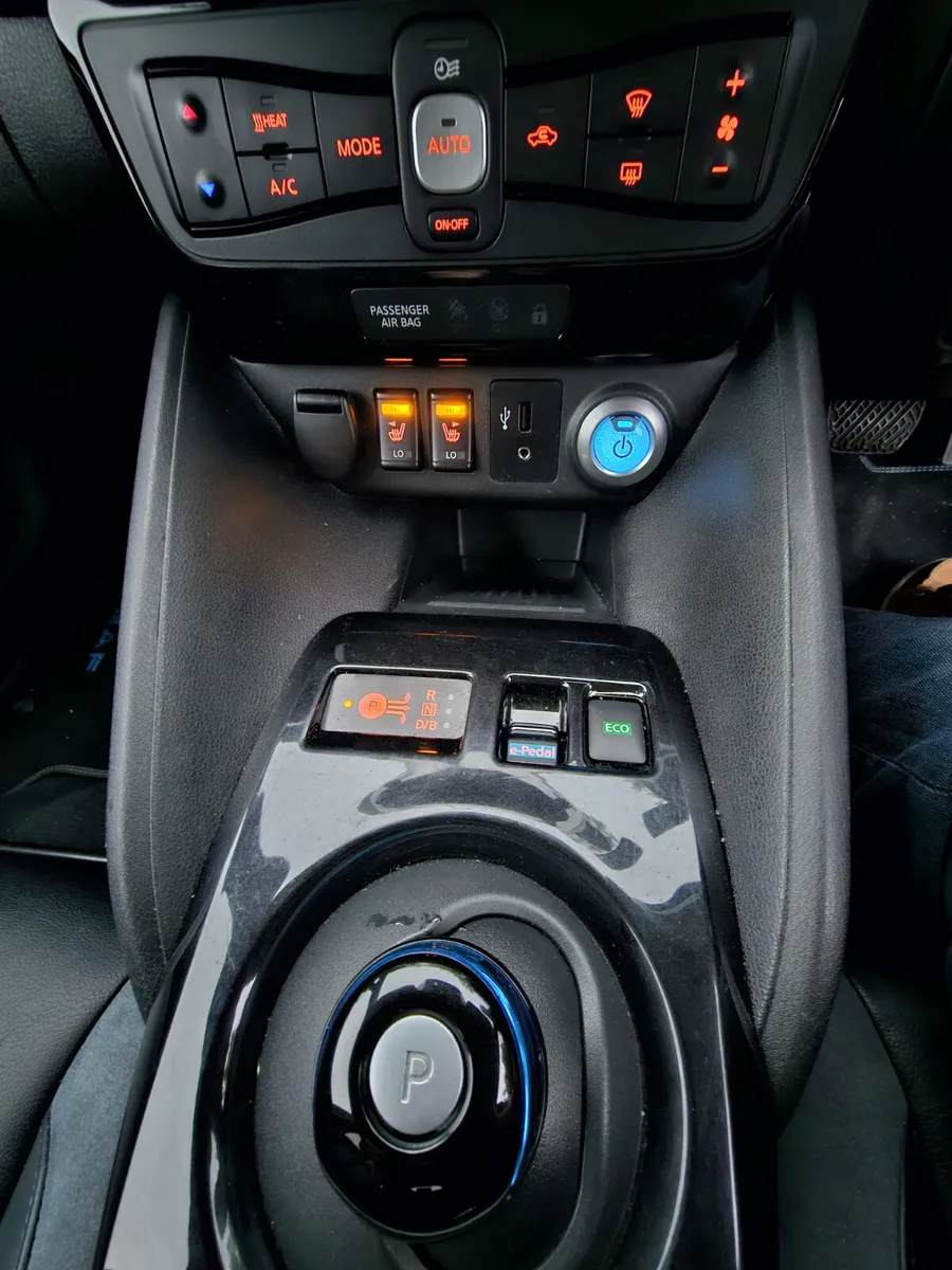 2018 nissan leaf 🍃 fully electric €8990 low miles - Image 2