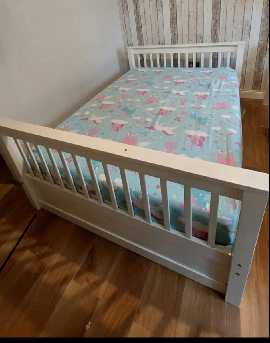 Lovely White 4 Ft 6” Solid Double Bed -Can Deliver - Image 2
