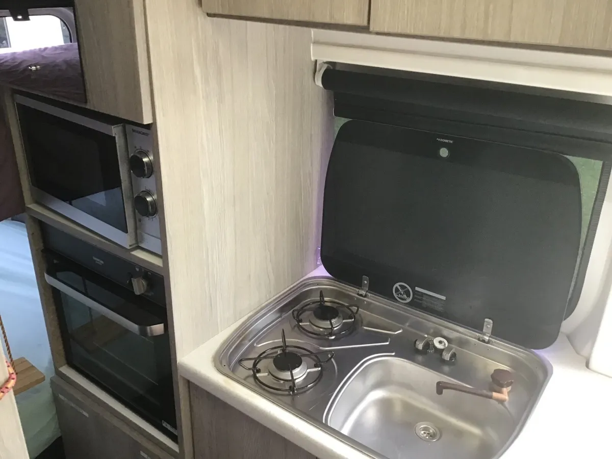 Campervan - 6 Seatbelts / Low Mileage - Image 4