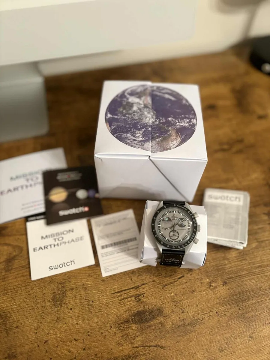 Omega Bioceramic Moonswatch Mission to Earthphase - Image 1