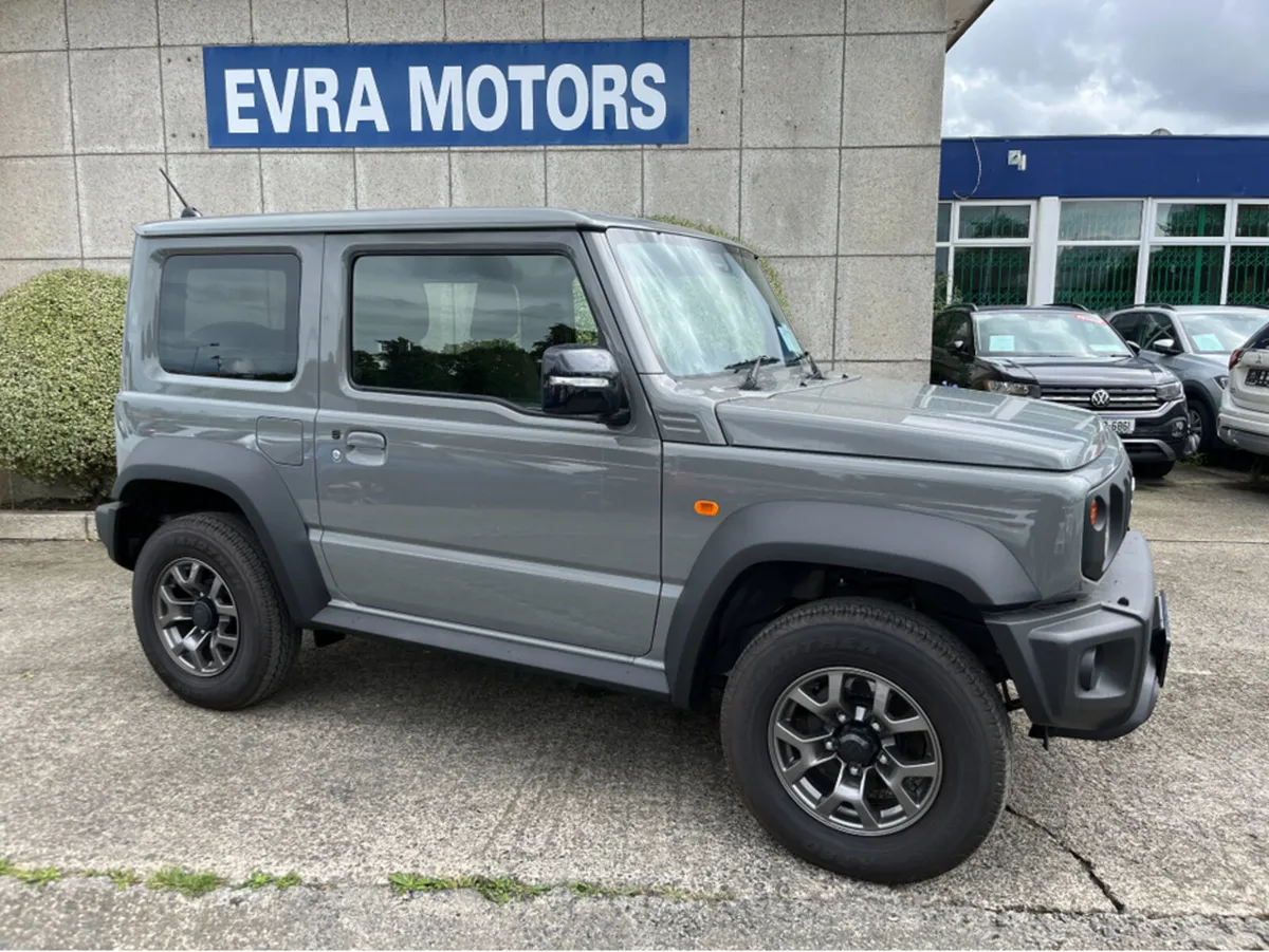 Suzuki Jimny SIERRA 4 SEAT 1.5 PETROL MANUAL //HIG - Image 3