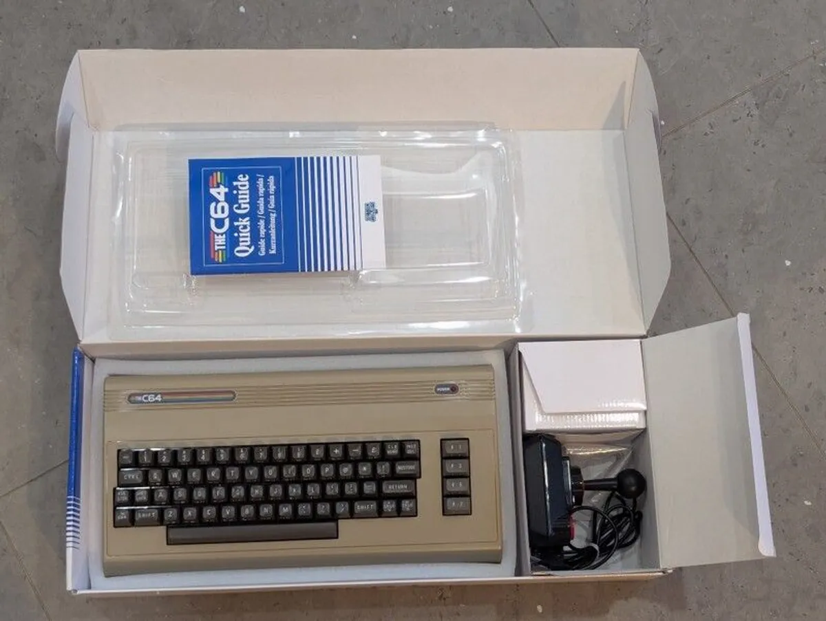 Commodore 64 Emulator with 64 Built-in Games - Image 2