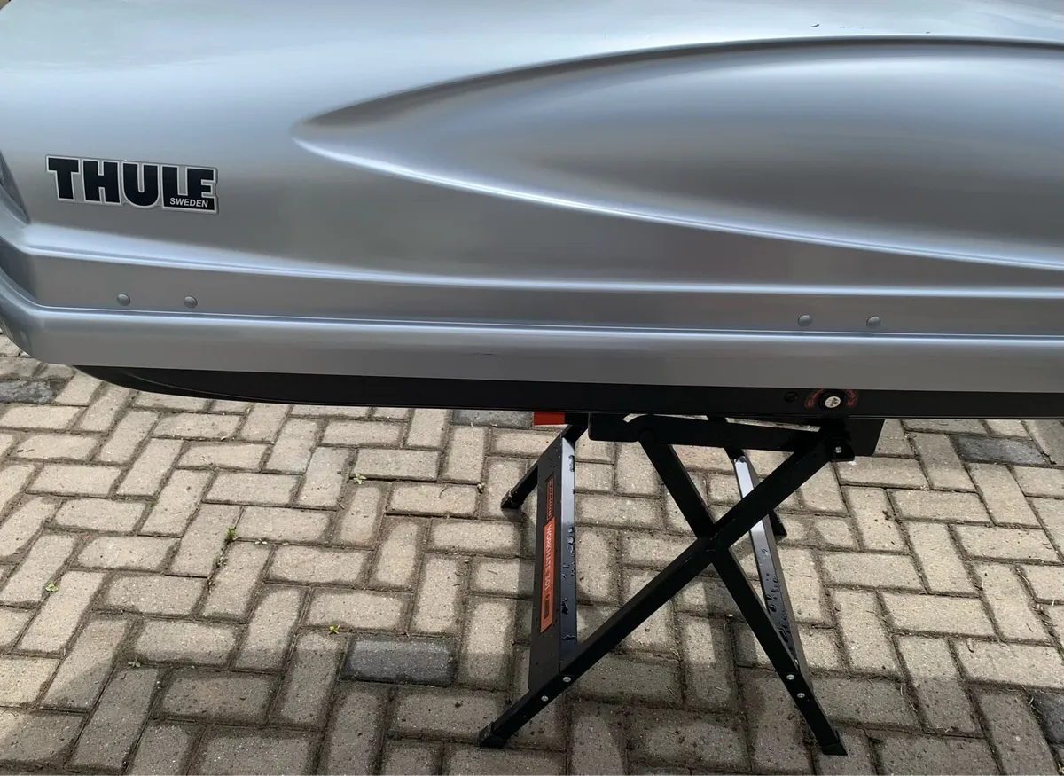 Roof box - Image 2