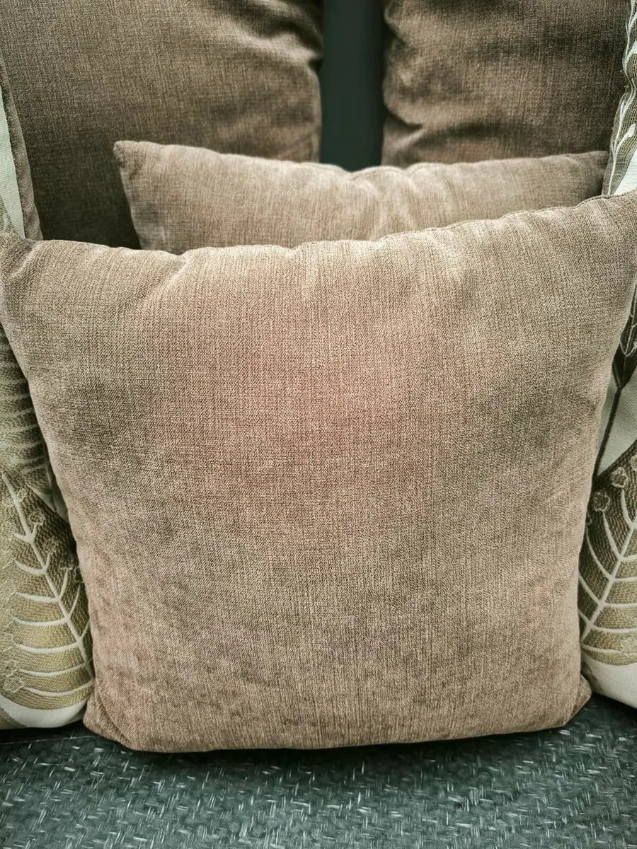 Pillows - Image 3