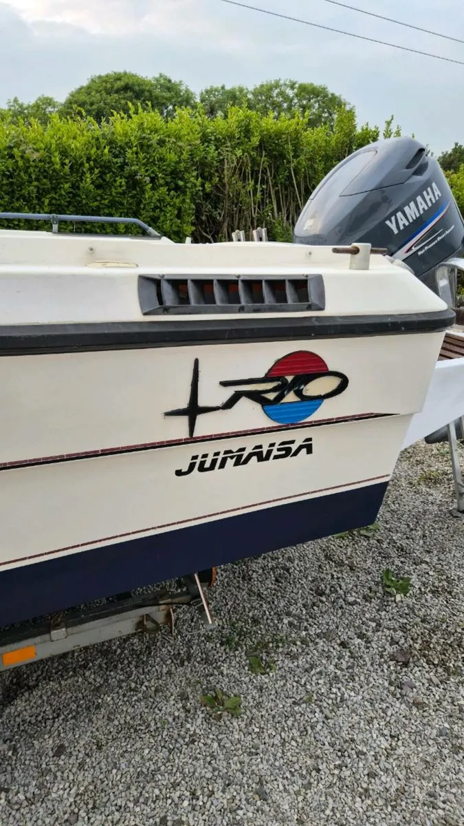 Rio 590 Day Cabin Boat - Image 4