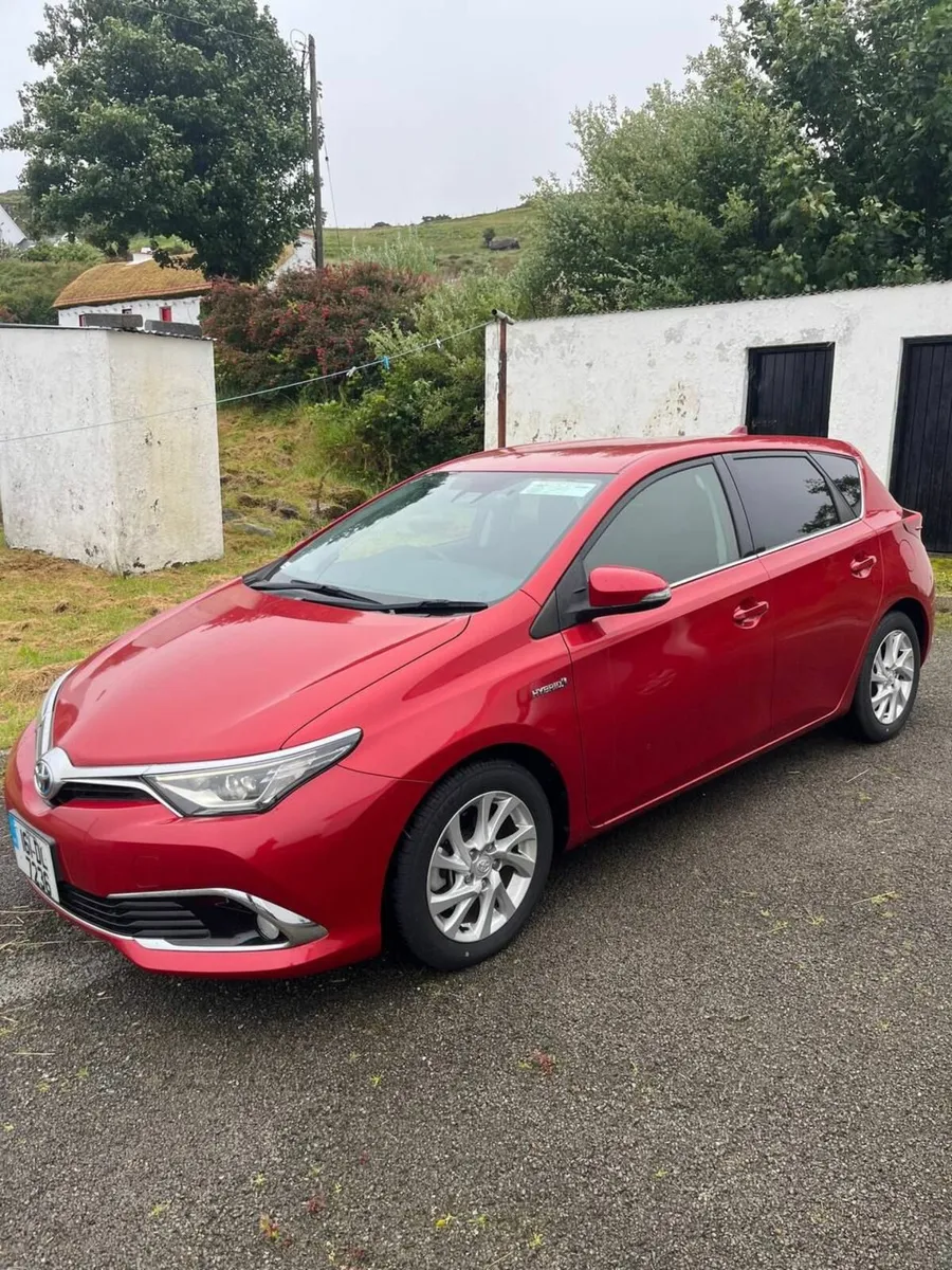Toyota Auris 2016 As New 41k km's BEST PRICE - Image 3