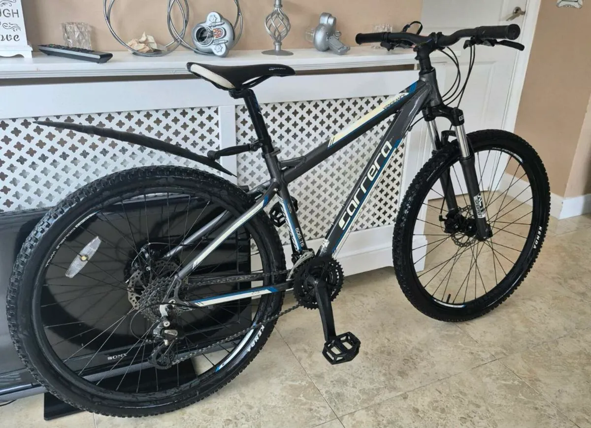 Adults carrera vengeance limited edition bike 18" - Image 3