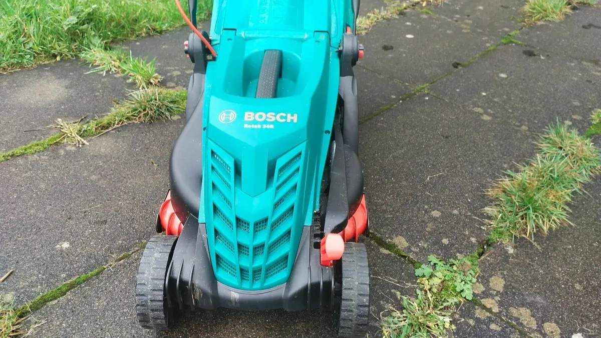 Lawnmower Electric Bosch Rotak 34R - Image 3