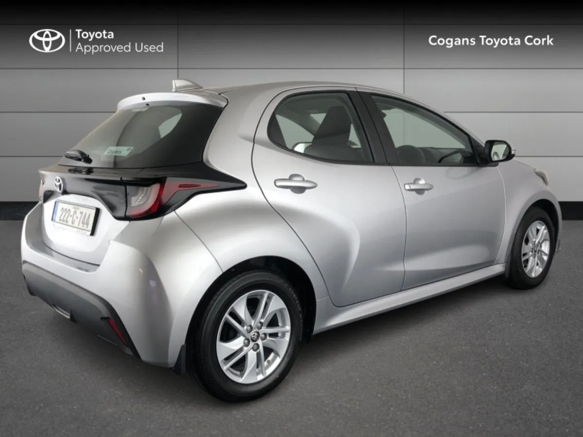 Toyota Yaris 1.0 - Image 2