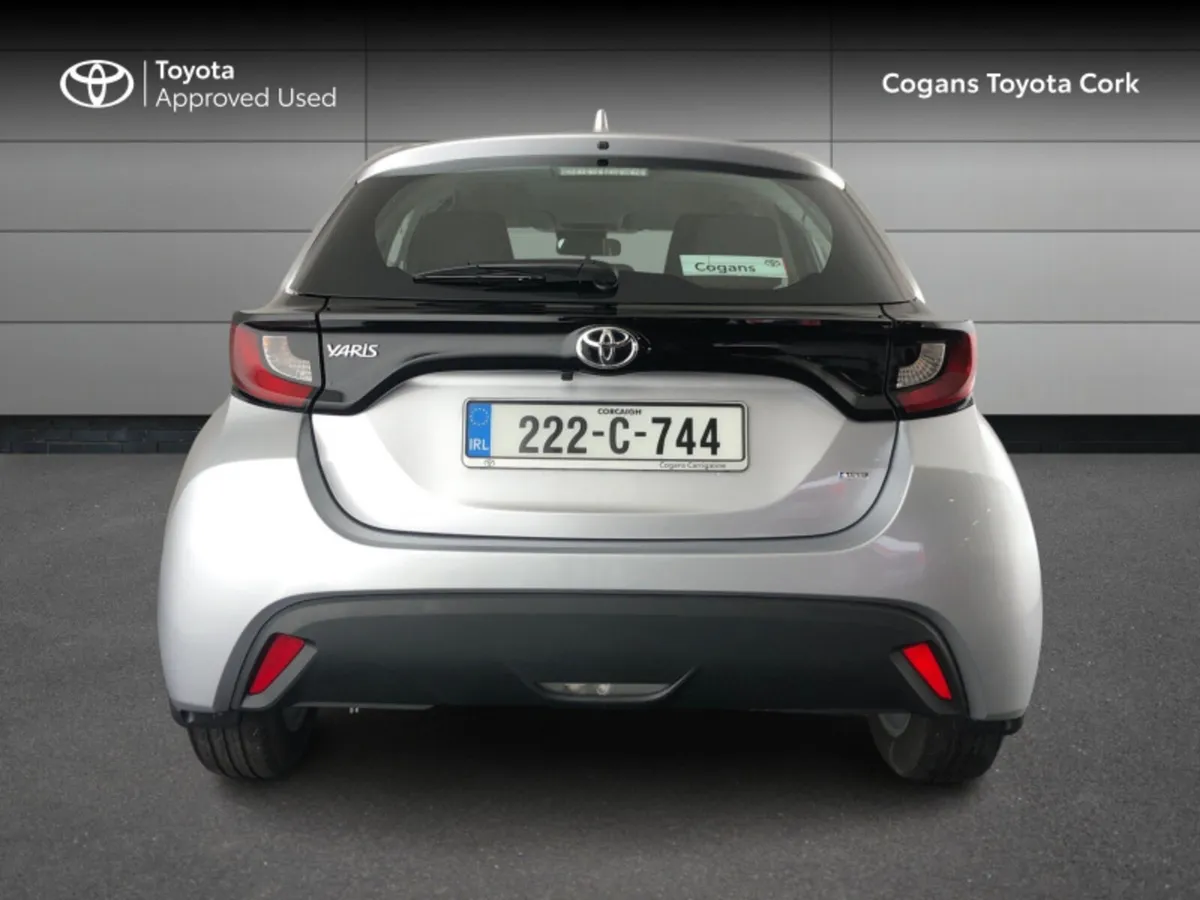 Toyota Yaris 1.0 - Image 4