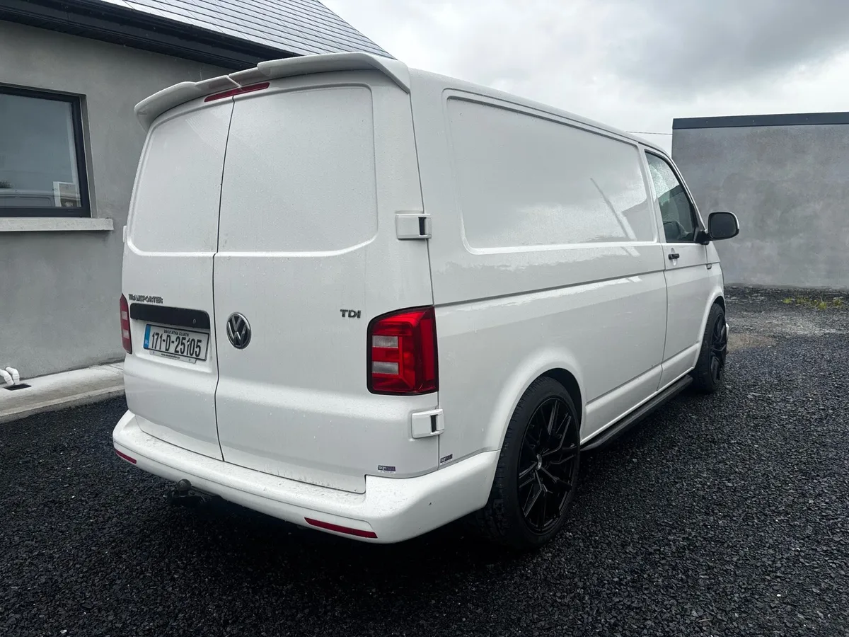 Volkswagen Transporter sportline - Image 4