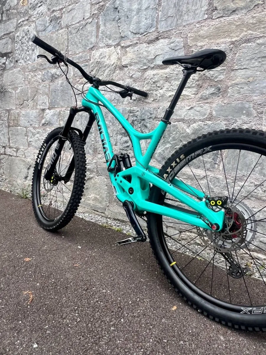 Mountain bike - Image 2