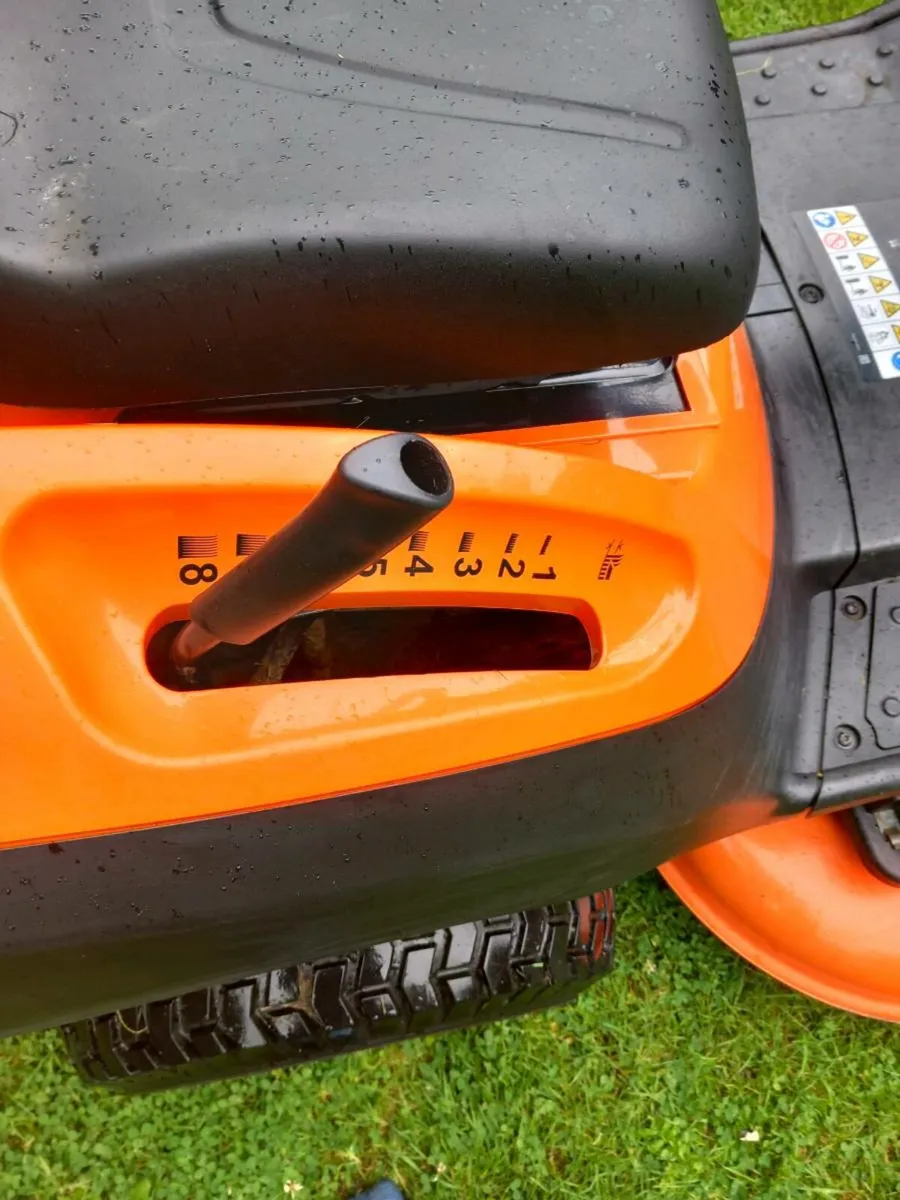 Stihl mower - Image 4