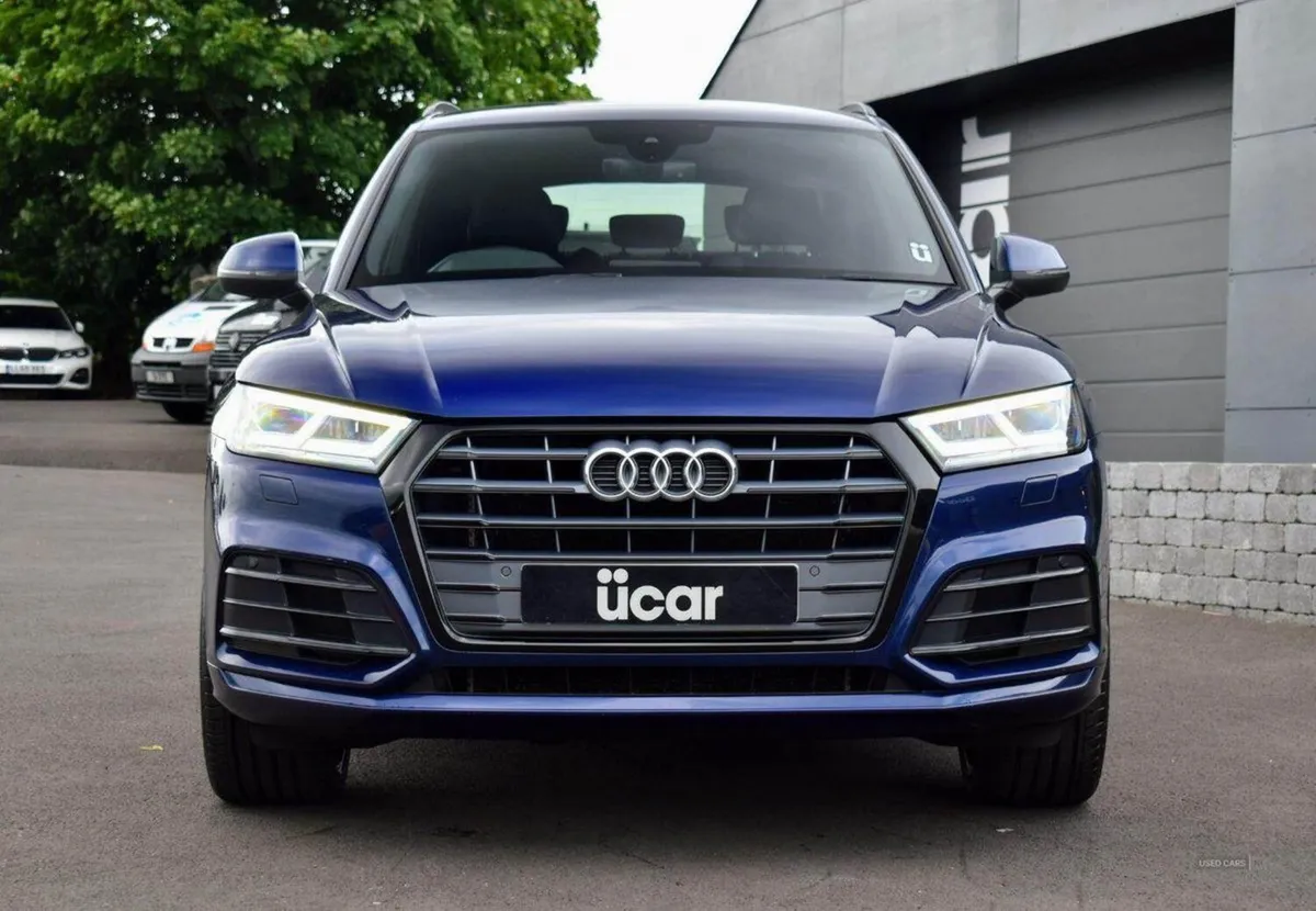 Audi Q5 2.0 TDI 40 S Line - Image 2