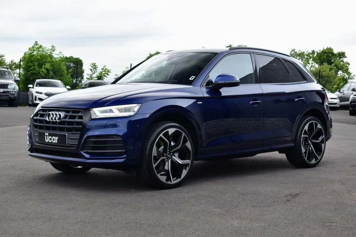 Audi Q5 2.0 TDI 40 S Line - Image 3