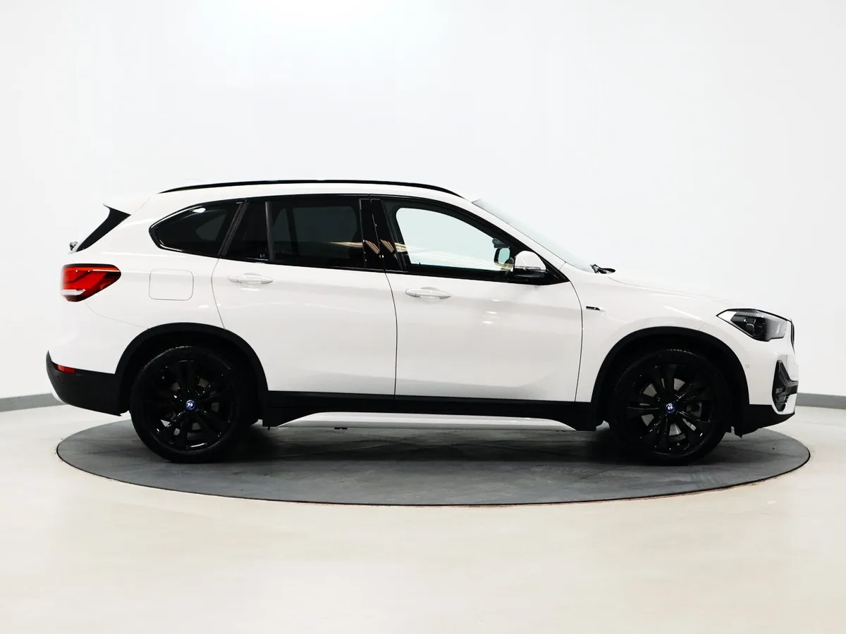 *98* 2022 BMW X1 1.5 sport xdrive - Image 3