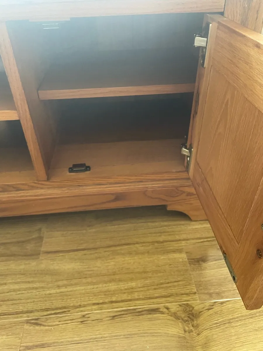 Oak TV Unit - Image 2