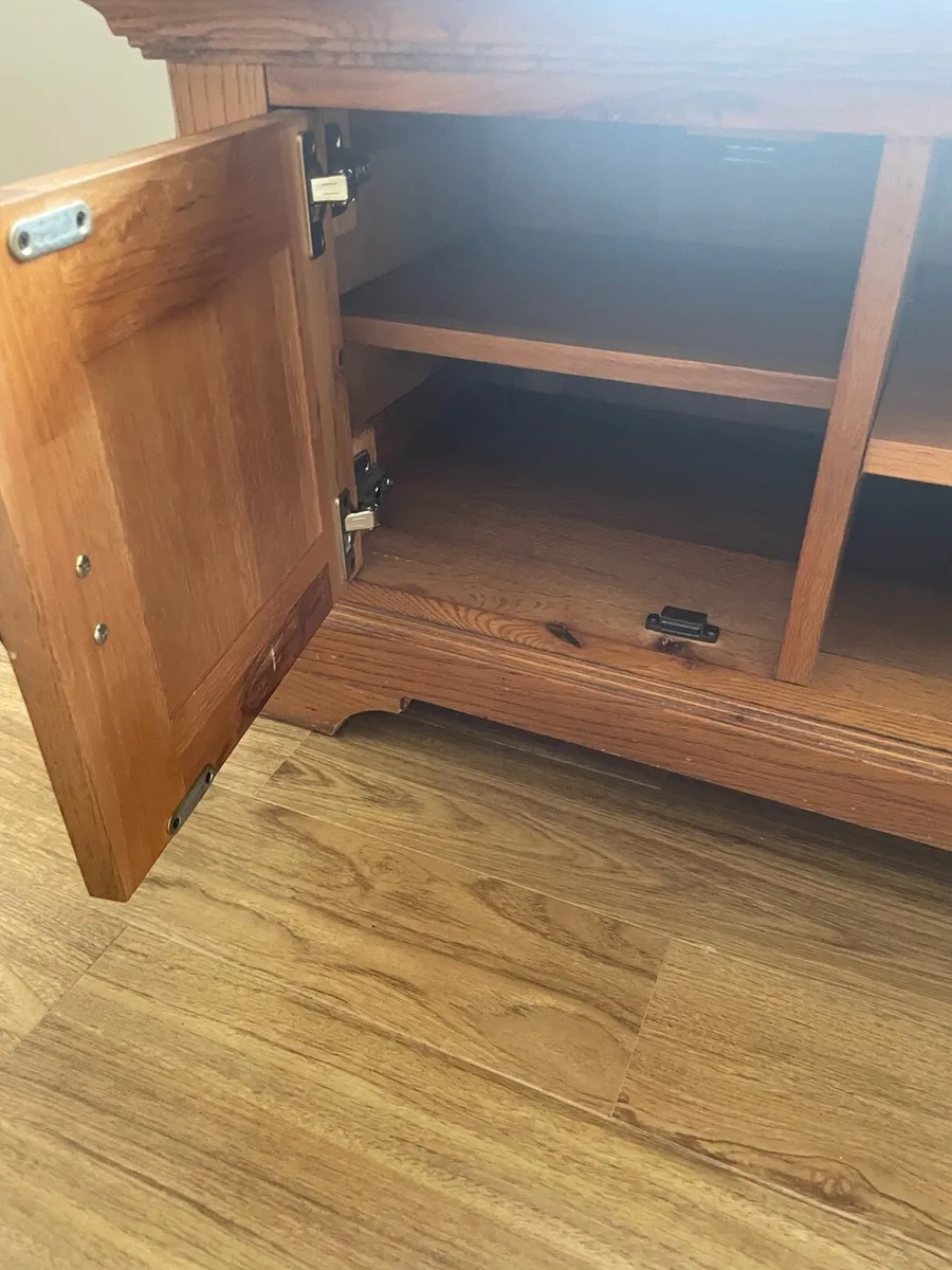 Oak TV Unit - Image 3