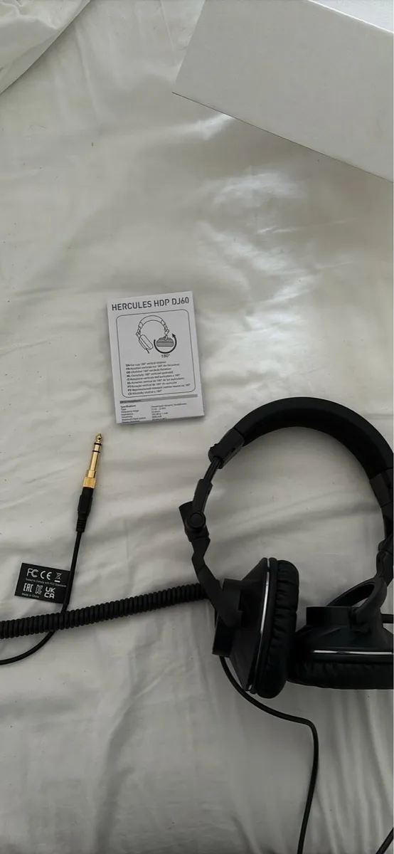 Hercules HDP DJ60 Headphones - Image 3