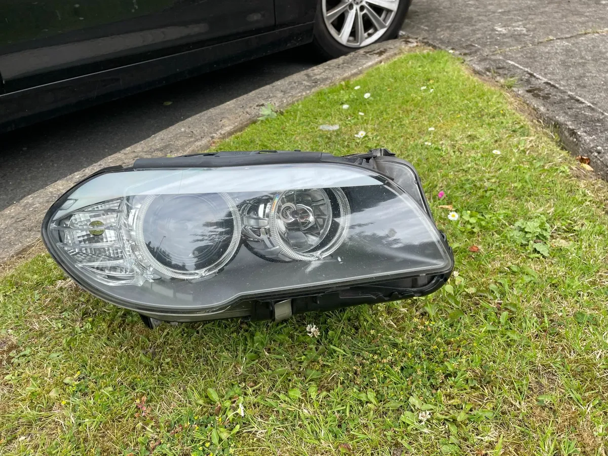 bmw 520 headlight and module - Image 4