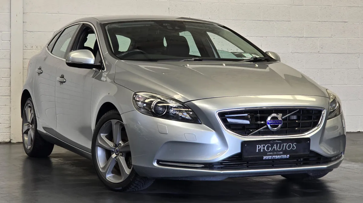 14 V40 auto - Image 1