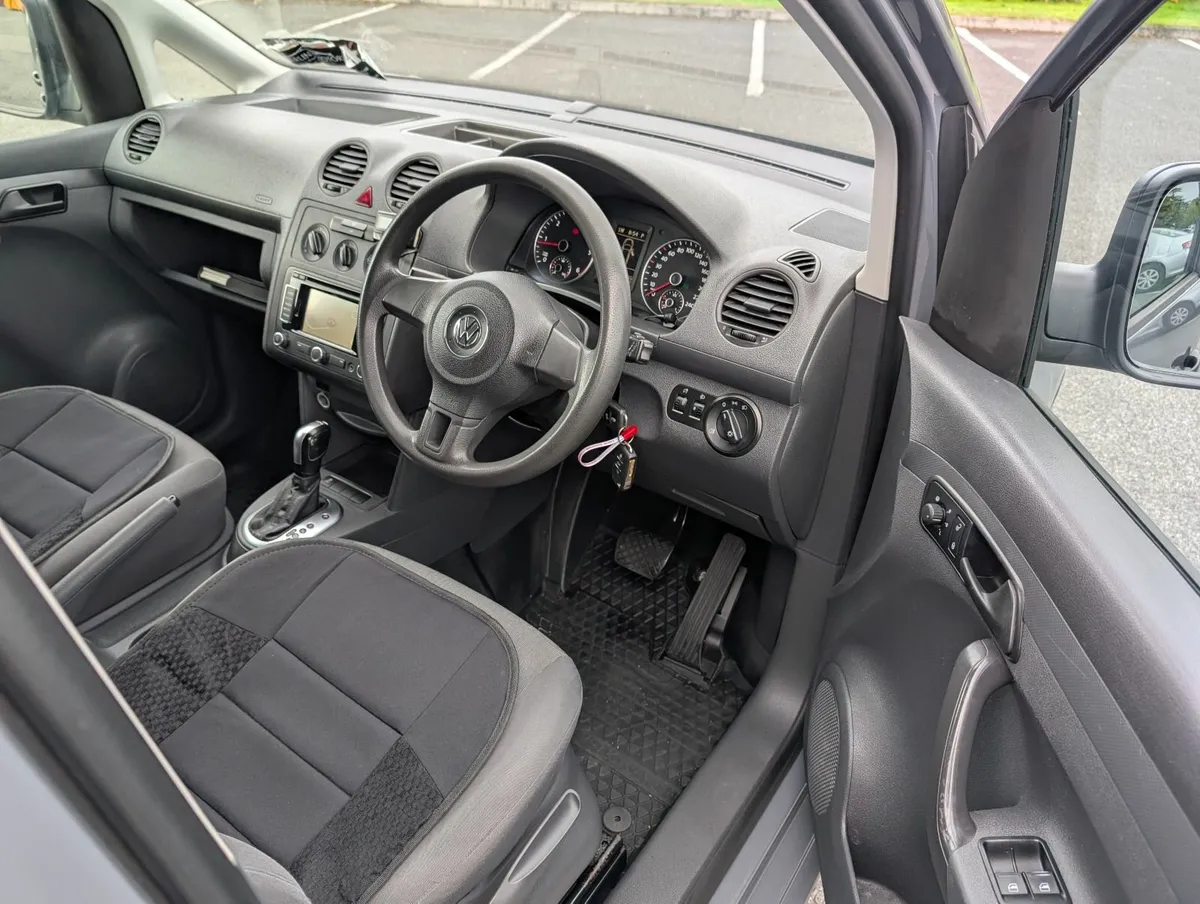 AUTOMATIC VW CADDY 1.6 TDI DOE 06/2026 - Image 4