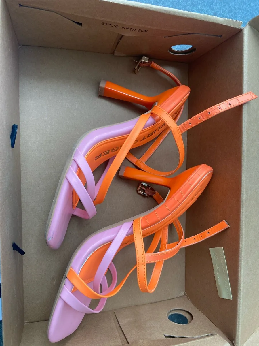 KG high heal sandals - Image 2