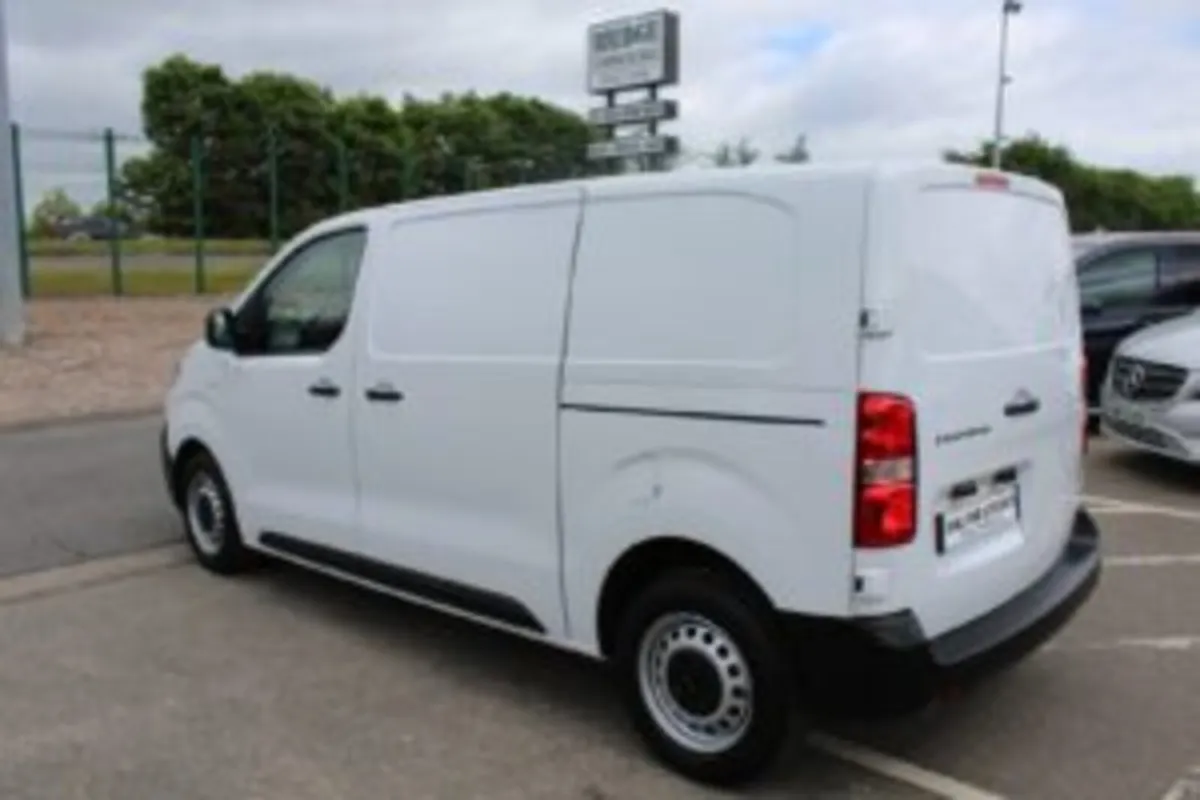 2023 Citroen Dispatch 1000 Enteprise Edition - Image 3