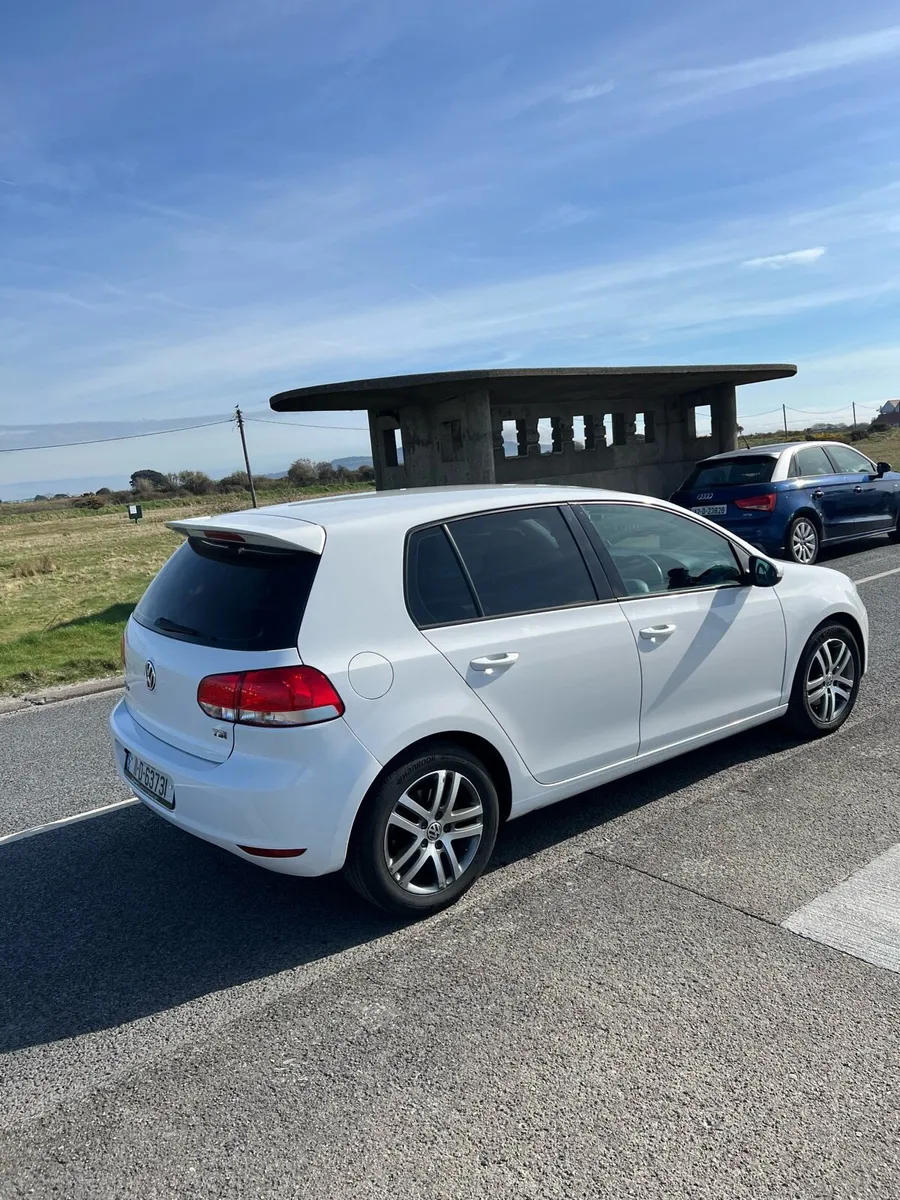 Volkswagen Golf - Image 2