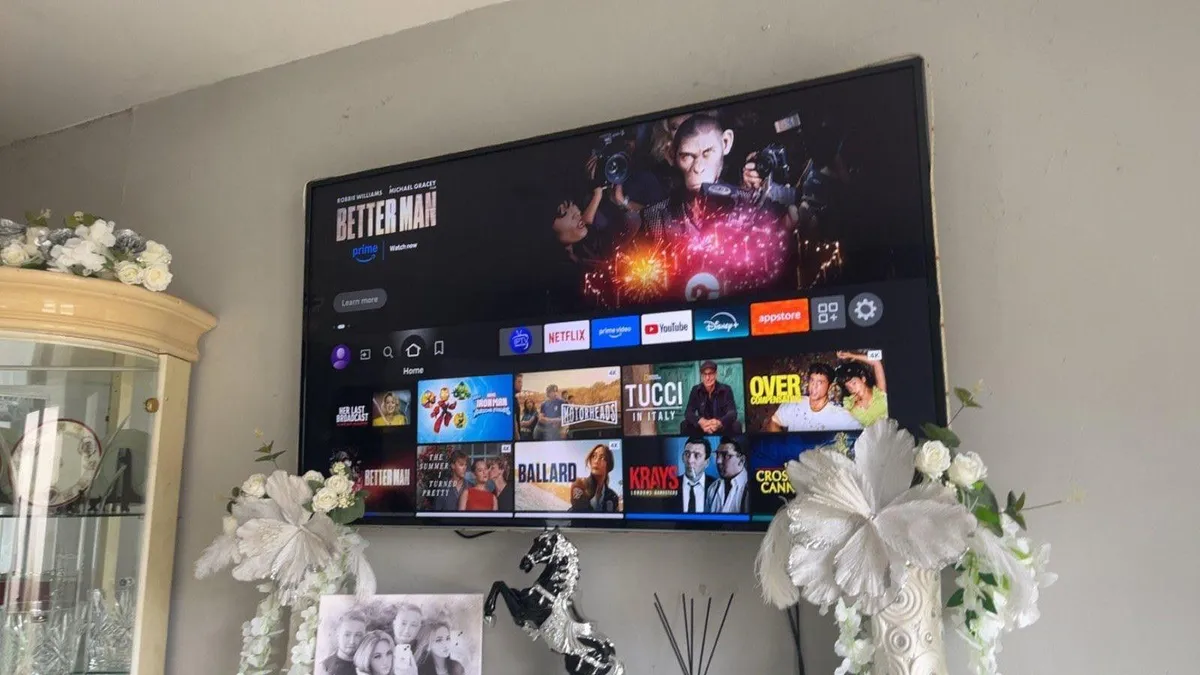 JVC 55 inch tv - Image 1