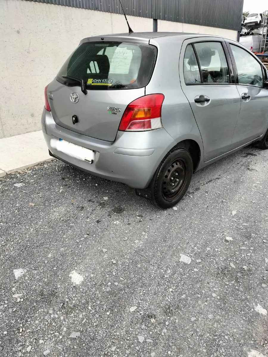 2009 Toyota Yaris - Image 4