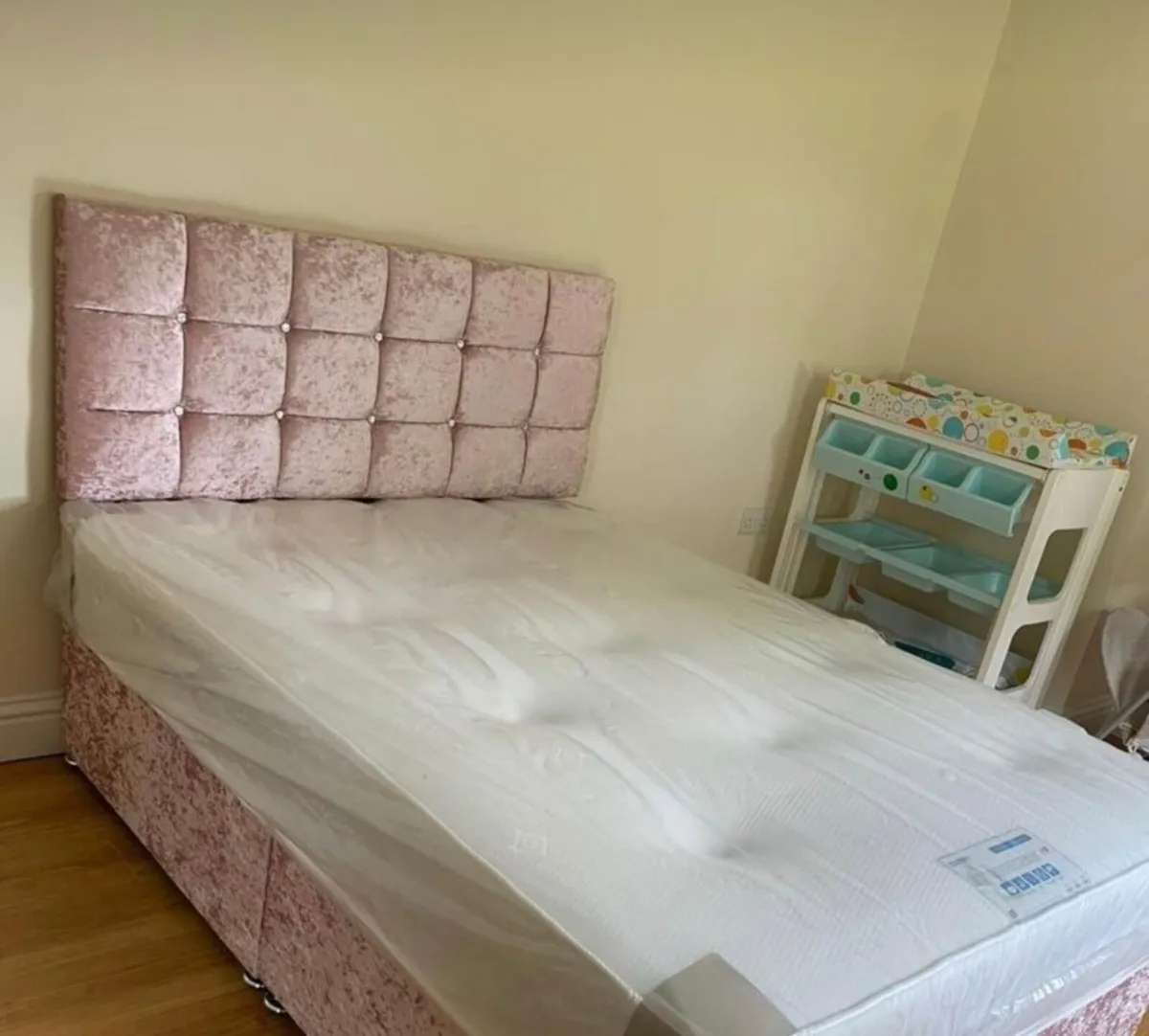 Modern Beds for Sale Callan
Brand new beds with or - Image 3