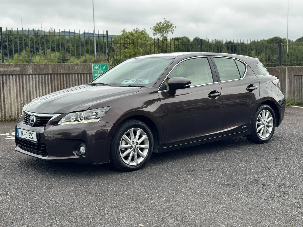 Lexus CT200h Hybrid 2014 - Image 3