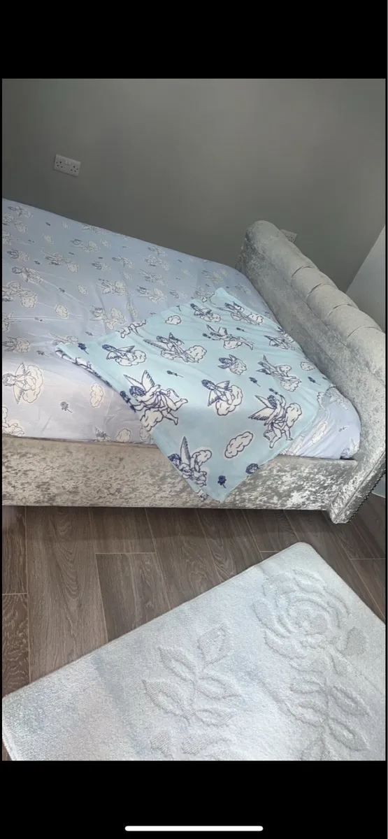 Crush diamond velvet double bed - Image 2