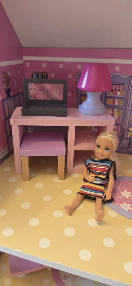 Toys - Image 2