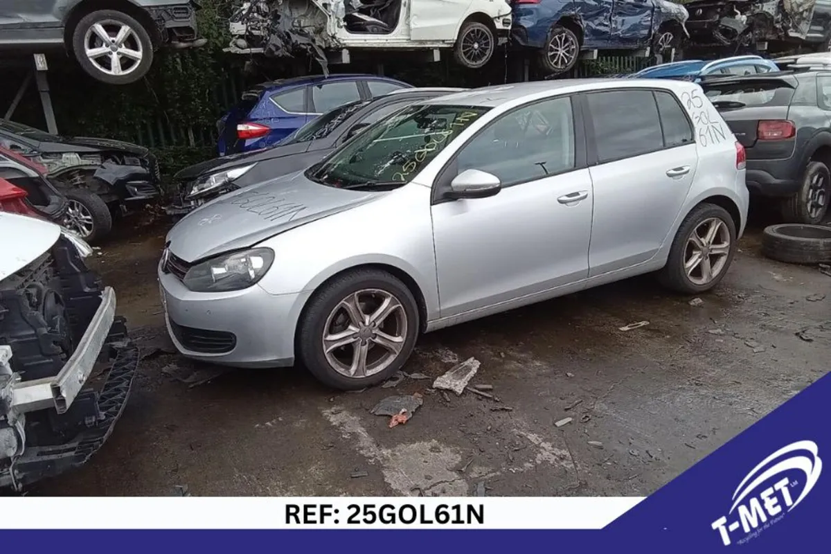 2012 VOLKSWAGEN GOLF BREAKING FOR PARTS - Image 2