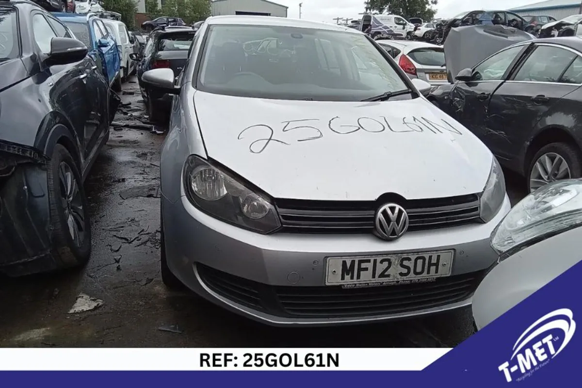 2012 VOLKSWAGEN GOLF BREAKING FOR PARTS - Image 4