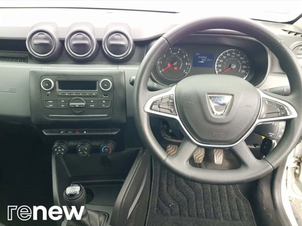 Dacia Duster Essential - Image 2