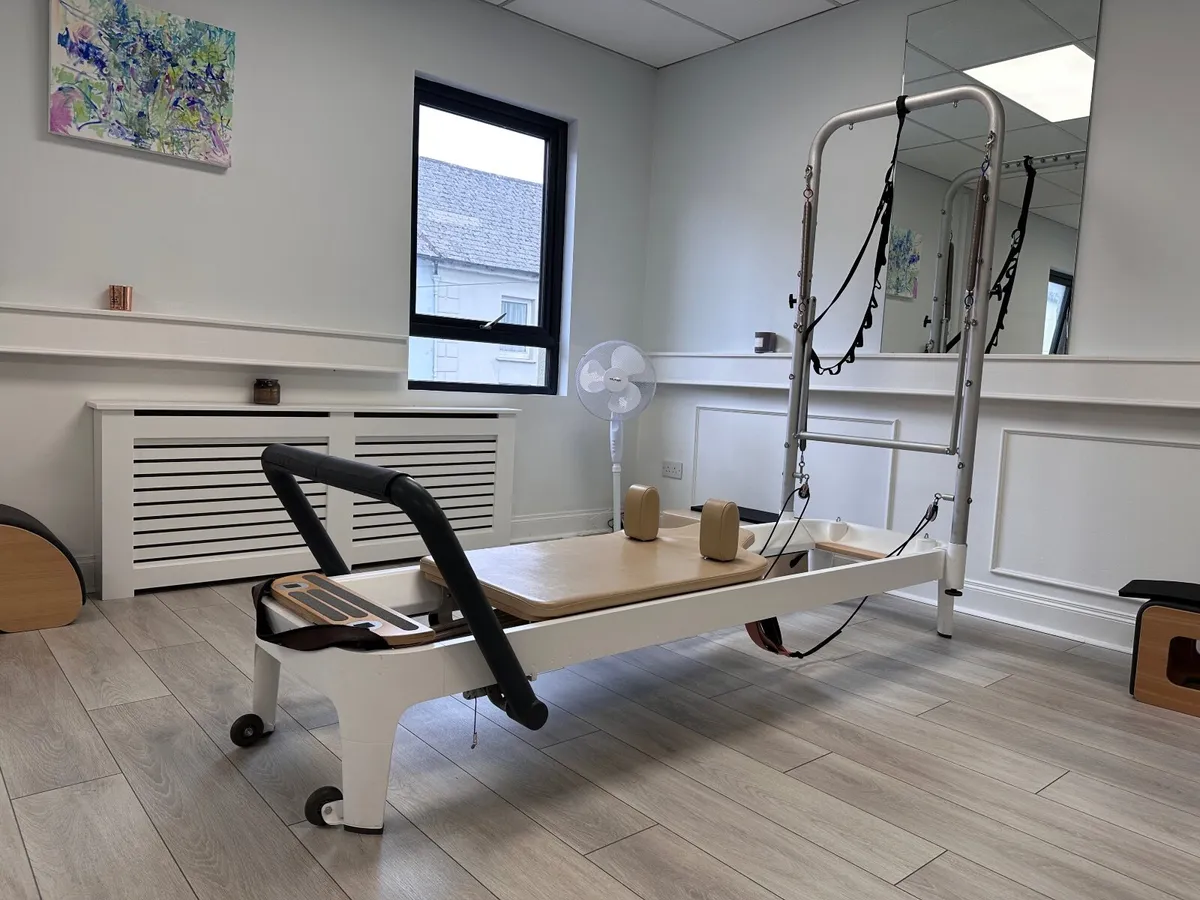 Pilates Reformer - Image 1