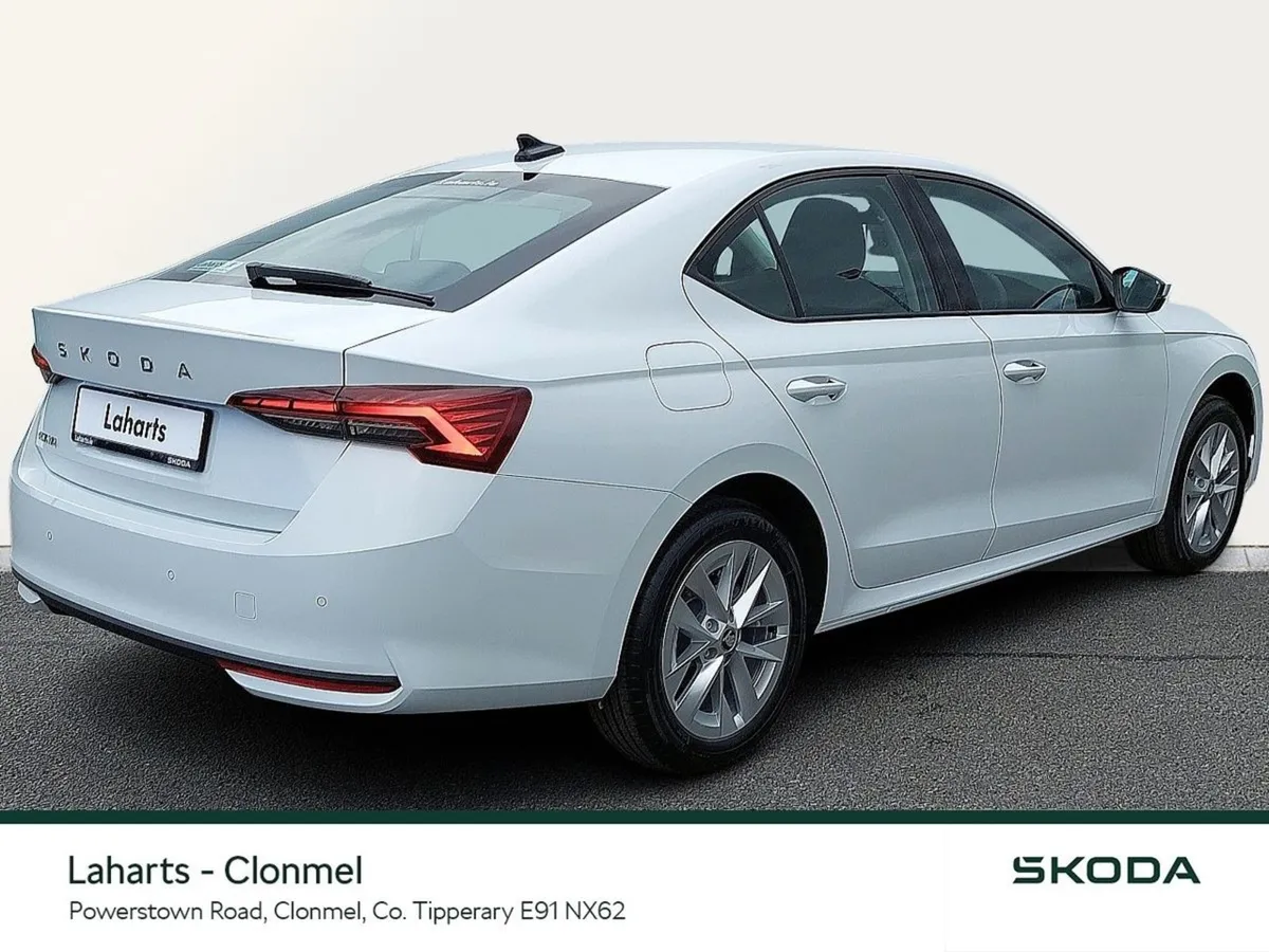 Skoda Octavia Selection 2.0tdi 115HP - Image 3