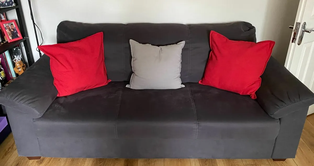 IKEA 3-seat sofa excellent condition - Image 1